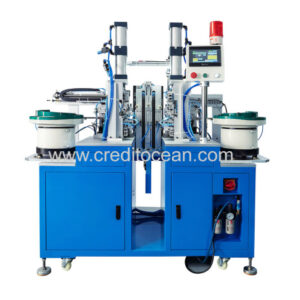 Two Heads Tipping Machine by Credit Ocean